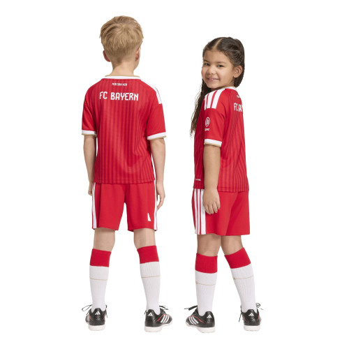 Adidas FC Bayern München 26/27 Heim-Minikit Trikot + Hose Kinder Gr. 92 - 116